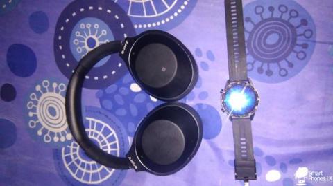 WH-1000XM2Wireless Noise cancelling headphone and GT2 watch